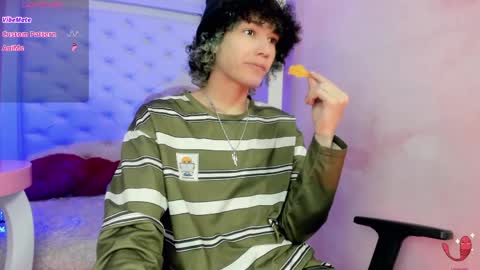 Snapshot of thanier_18 chatting on 8, 5, 2026 thanier_18 online show from 8, 5, 2026