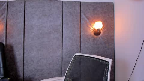Snapshot of thara_webstter chatting on 27, 4, 2026 thara webstter online show from 27, 4, 2026