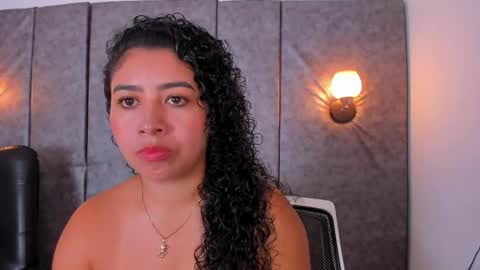 Snapshot of thara_webstter chatting on 26, 5, 2026 thara webstter online show from 26, 5, 2026