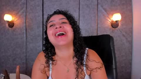 Snapshot of thara_webstter chatting on 6, 6, 2026 thara webstter online show from 6, 6, 2026