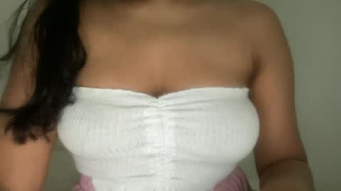 Snapshot of thatgirlmelanie chatting on 5, 8, 2026 Melanie online show from 5, 8, 2026