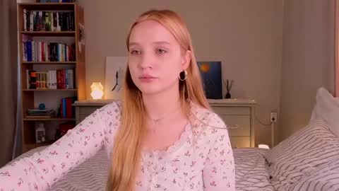 Snapshot of thatonerabbit chatting on 7, 6, 2026 Alice online show from 7, 6, 2026