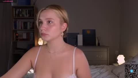 Snapshot of thatonerabbit chatting on 9, 7, 2026 Alice online show from 9, 7, 2026