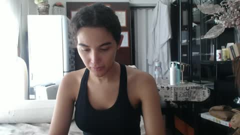 Snapshot of thayanizreal chatting on 16, 6, 2026 thayanizreal online show from 16, 6, 2026
