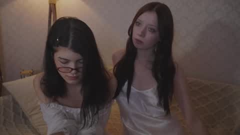 EllaLyn online show from 10, 11, 2025