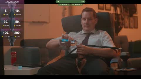 Snapshot of the_dilf chatting on 3, 3, 2026 The DILF - online show from 3, 3, 2026