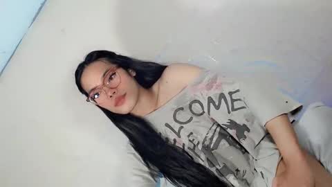 the_horny_bella online show from 3, 4, 2026