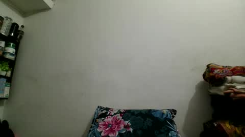 Snapshot of the_right_girl chatting on 19, 10, 2025 Suzan Sexy online show from 19, 10, 2025