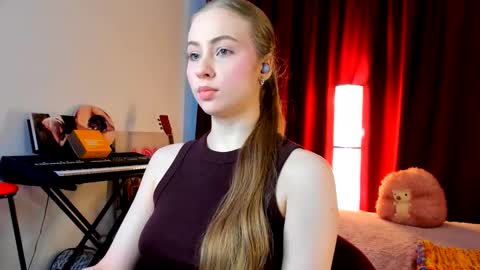 Ally    STREAMING ON TWITCH NOW Check my Twitter for updates online show from 10, 11, 2025