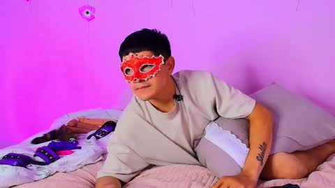 Snapshot of the_toxic_duo chatting on 17, 12, 2025 The toxic duo online show from 17, 12, 2025