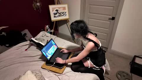 Angelina Lane online show from 2, 12, 2025