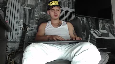 Snapshot of theangelmiguel chatting on 21, 12, 2024 Miguel Angel online show from 21, 12, 2024