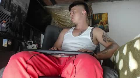 Snapshot of theangelmiguel chatting on 10, 2, 2025 Miguel Angel online show from 10, 2, 2025