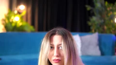 TheaOrre online show from 18, 4, 2026