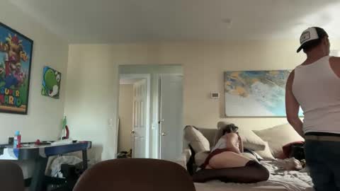 theauroravee online show from 19, 9, 2025