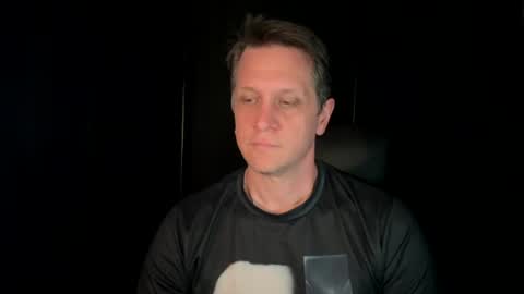 Snapshot of thebatandthecat10 chatting on 17, 6, 2026 ISABELLA or MATT online show from 17, 6, 2026