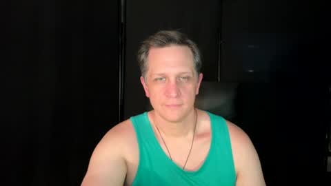 Snapshot of thebatandthecat10 chatting on 6, 7, 2026 ISABELLA or MATT online show from 6, 7, 2026