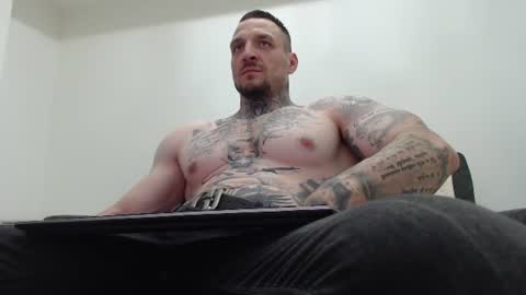 Snapshot of thebestmuscles chatting on 18, 7, 2026 John online show from 18, 7, 2026