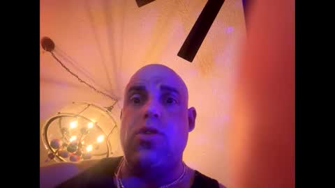 Snapshot of thebuzz777 chatting on 12, 12, 2024 theBuzz777 online show from 12, 12, 2024