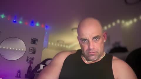 Snapshot of thebuzz777 chatting on 4, 1, 2025 theBuzz777 online show from 4, 1, 2025