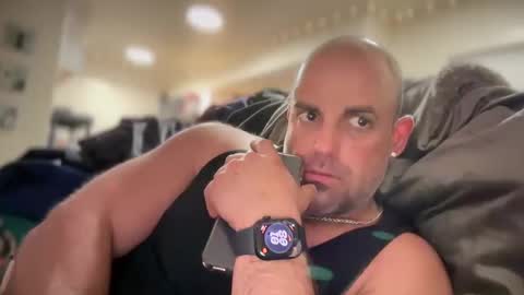 Snapshot of thebuzz777 chatting on 19, 2, 2025 theBuzz777 online show from 19, 2, 2025