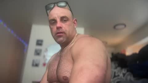 Snapshot of thebuzz777 chatting on 1, 3, 2025 theBuzz777 online show from 1, 3, 2025