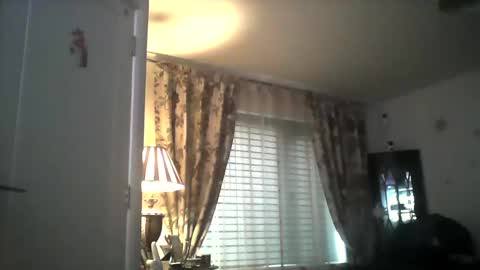 Snapshot of thecameleon chatting on 9, 3, 2025 Dj Cameleon online show from 9, 3, 2025