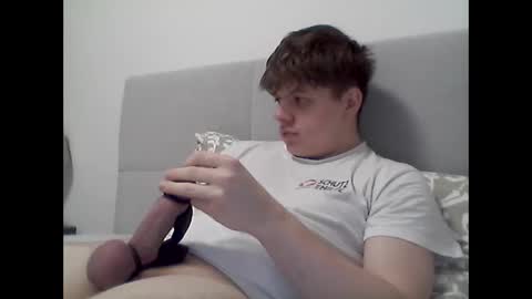 thecuteguy144949 online show from 9, 2, 2025