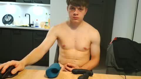 thecuteguy144949 online show from 31, 10, 2025