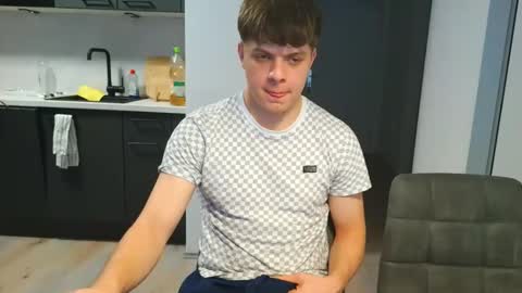 thecuteguy144949 online show from 15, 12, 2025