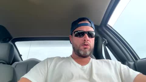 Carter Bates online show from 18, 11, 2025