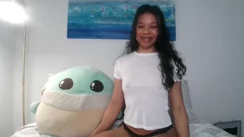 Snapshot of thedreamteam23 chatting on 24, 2, 2025 Pizzababe22 online show from 24, 2, 2025