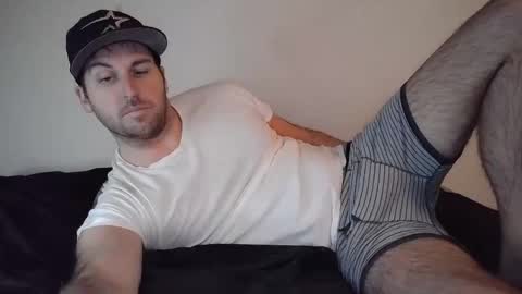 Snapshot of theetwohander chatting on 22, 2, 2026 Theetwohander online show from 22, 2, 2026