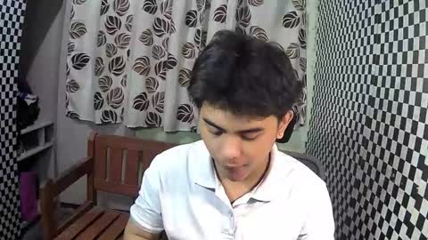 Snapshot of thehugecomeback chatting on 22, 12, 2024 Xerxis online show from 22, 12, 2024
