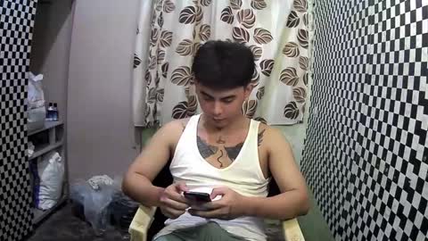 Snapshot of thehugecomeback chatting on 19, 1, 2025 Xerxis online show from 19, 1, 2025
