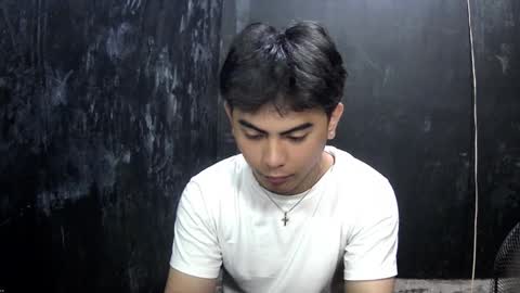 Snapshot of thehugecomeback chatting on 18, 2, 2025 Xerxis online show from 18, 2, 2025