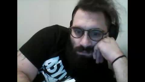 Snapshot of theironbulll chatting on 12, 2, 2025 Iron online show from 12, 2, 2025