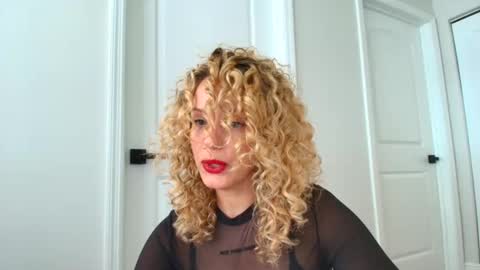 Lily Marie online show from 6, 2, 2025