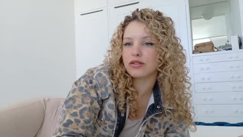 Snapshot of theislandgirl chatting on 24, 2, 2026 Lily Marie online show from 24, 2, 2026