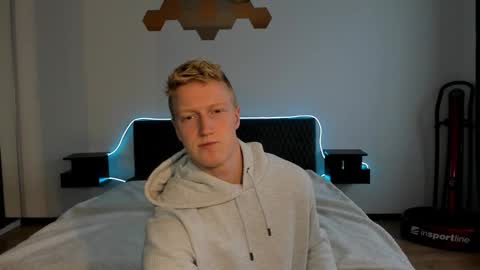 Snapshot of thejacob_d chatting on 15, 12, 2025 thejacob_d online show from 15, 12, 2025