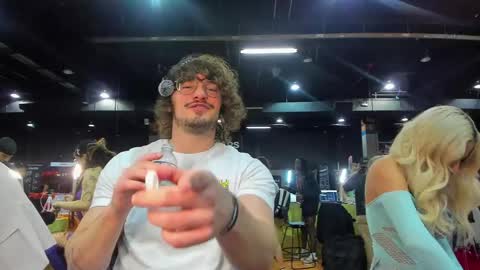 Snapshot of thejohnnystone chatting on 10, 4, 2026 Johnny Stone online show from 10, 4, 2026