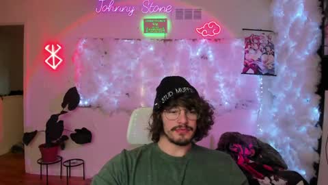 Snapshot of thejohnnystone chatting on 21, 4, 2026 Johnny Stone online show from 21, 4, 2026