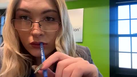 Little Bambii online show from 18, 2, 2025