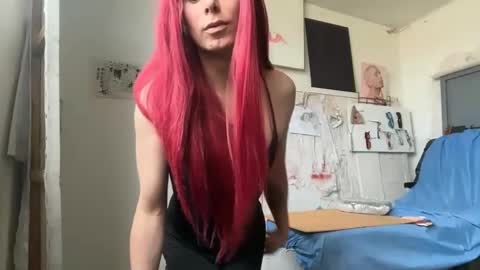 Snapshot of thematryoshka chatting on 25, 2, 2026 Lucy Lucy online show from 25, 2, 2026