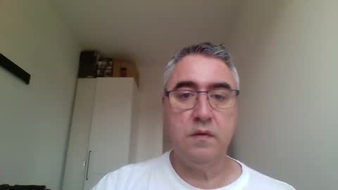 Snapshot of themohican chatting on 29, 4, 2026 Themohican online show from 29, 4, 2026