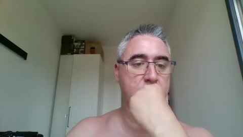 Snapshot of themohican chatting on 1, 6, 2026 Themohican online show from 1, 6, 2026