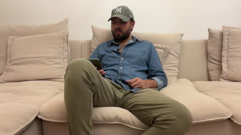 TheMonarchGoat online show from 4, 12, 2024