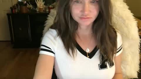 Snapshot of themrsnelson chatting on 16, 1, 2025 Cach Nelson online show from 16, 1, 2025