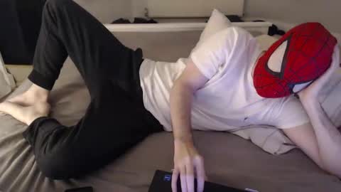 thenakedspidey online show from 17, 11, 2025