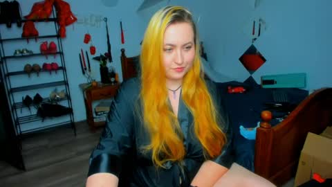 thenaughtygf online show from 7, 4, 2026